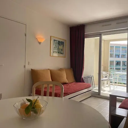2 Pièces Avec Piscine - 4 Couchages, Juan Les Pins - Fr-1-252-190 *