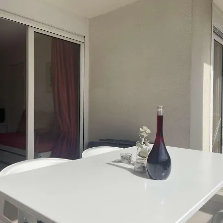 2 Pieces Avec Piscine - 4 Couchages, Juan Les Pins - Fr-1-252-190 Apartment *